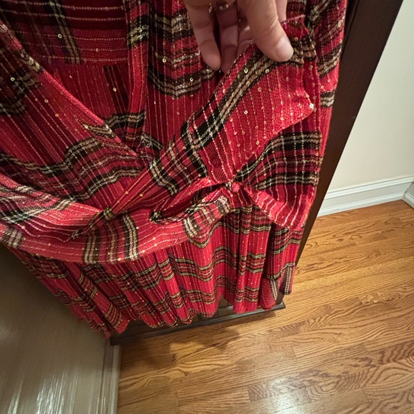 Free People Red and Black Plaid V-Neck Blouse extra large even tho tag says “med - Picture 8 of 9